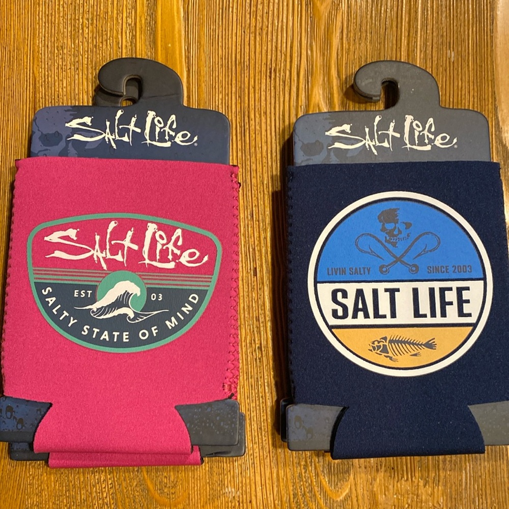 Salt Life Lot of 4 Can Koozies (2) of Each Design NWT